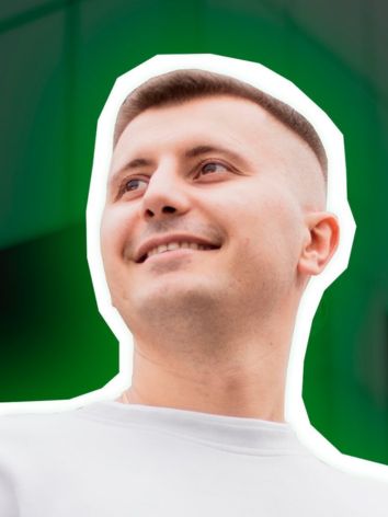 Андрей Вархал