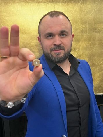 Сергей Костенко