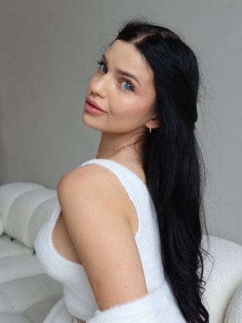 Полина Грабова